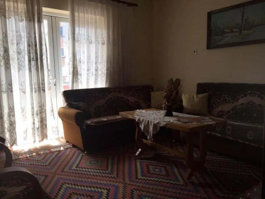Mollys Apartment 1 Pogradec